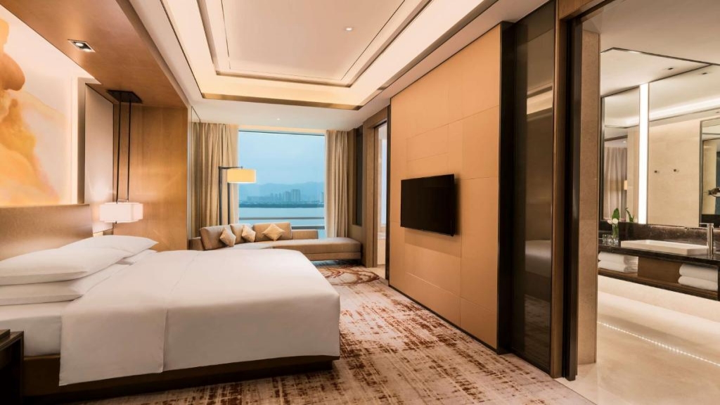 Luxury Boutique Hotel Suite Furniture (main picture)