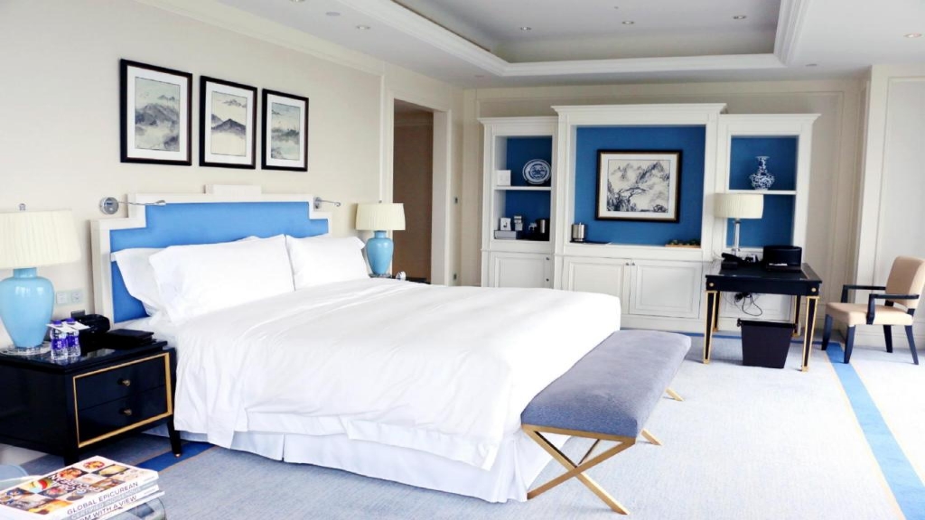 Mediterranean-Style Hotel Bedroom Furniture