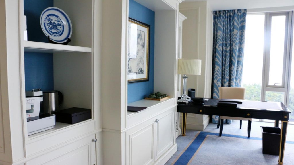 Mediterranean-Style Hotel Bedroom Furniture(main picture) Mediterranean-Style Hotel Bedroom Furniture(main picture)