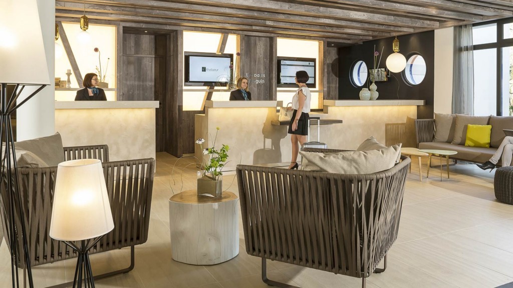 Foshan Huasheng Furniture Co., Ltd