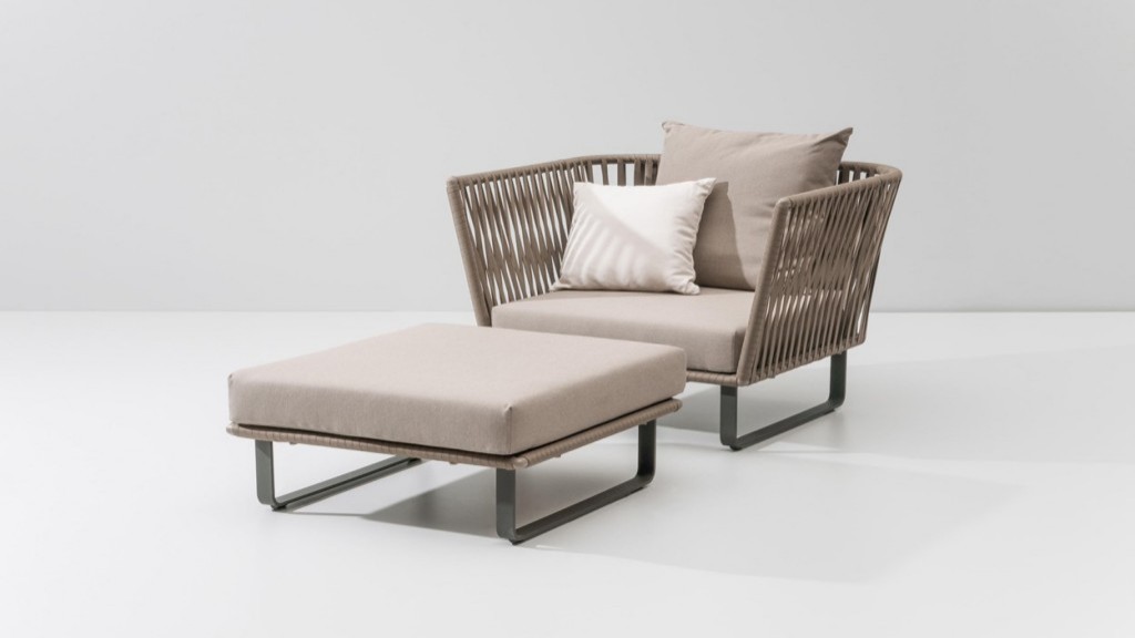Garden Resort Collection: Marine Rope Sofas & Hanging Daybeds in outdoor Aluminum(main picture) Garden Resort Collection: Marine Rope Sofas & Hanging Daybeds in outdoor Aluminum(main picture)