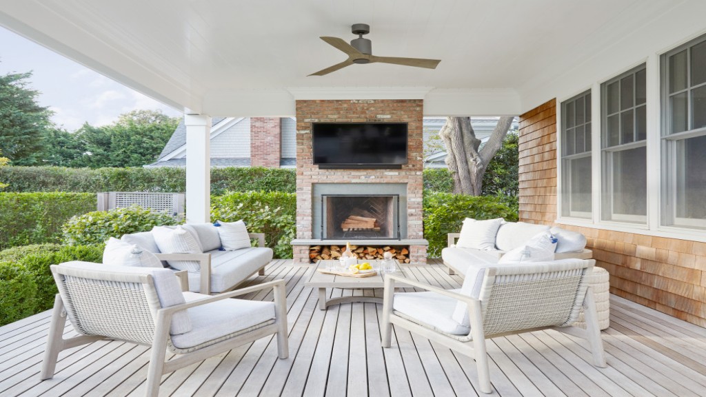 Century Teak Resort Collection: Handwoven Rope Chairs & Solid Teak Tables for Elite Terraces